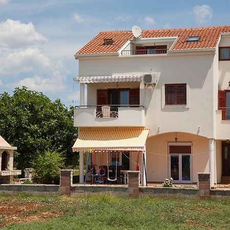 Apartments By The Sea Sukosan, Zadar - 12313 ภายนอก รูปภาพ
