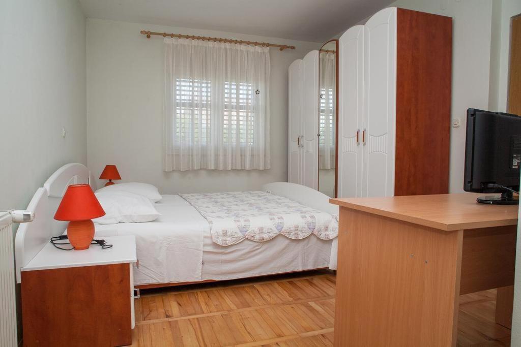 Apartments By The Sea Sukosan, Zadar - 12313 ภายนอก รูปภาพ
