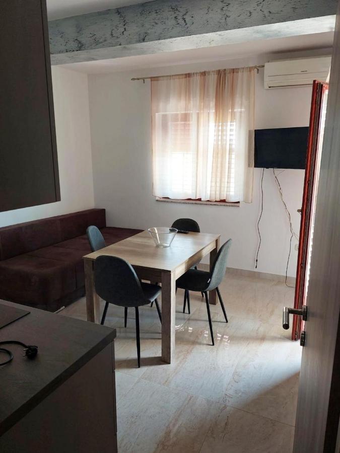 Apartments By The Sea Sukosan, Zadar - 12313 ภายนอก รูปภาพ