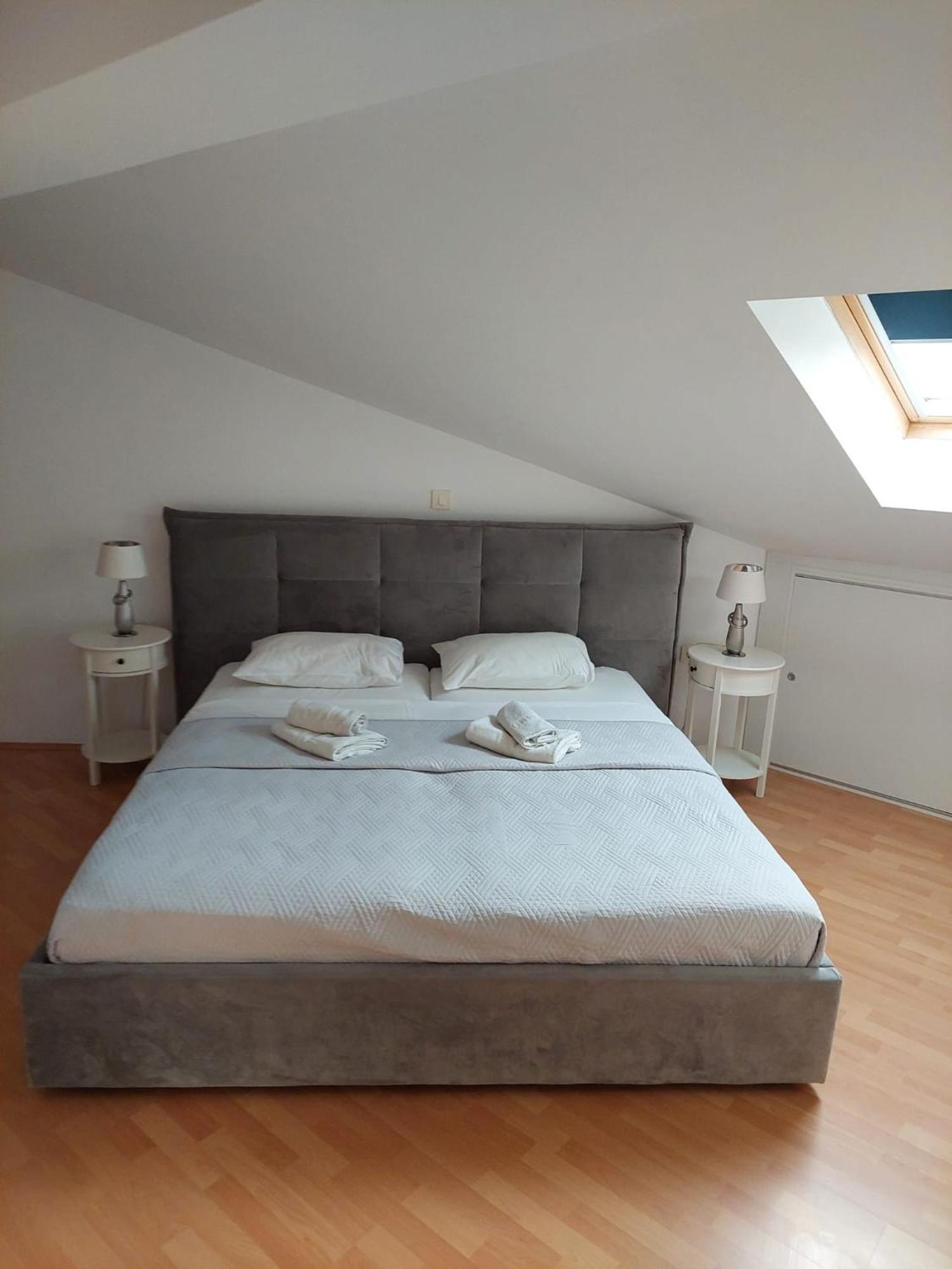 Apartments By The Sea Sukosan, Zadar - 12313 ห้อง รูปภาพ